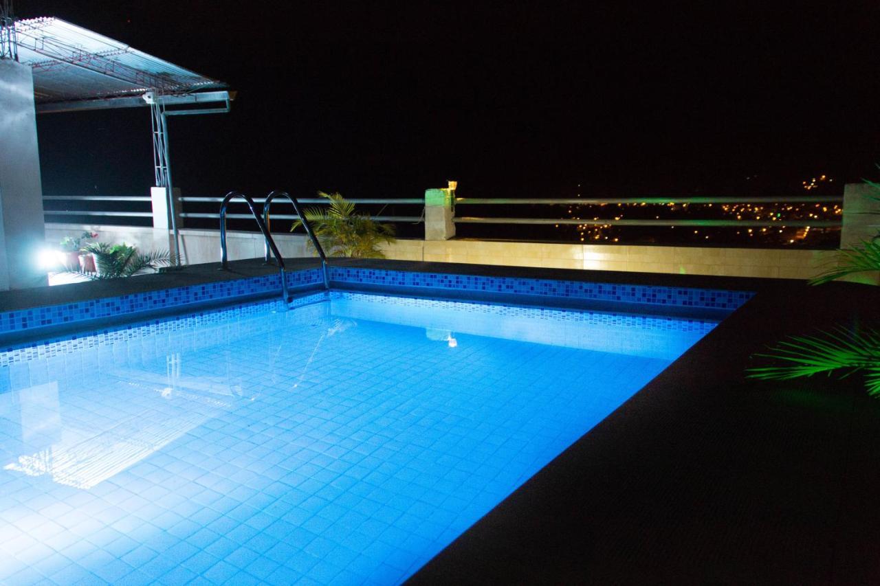 Hotel Prince - Chanchamayo La Merced  Dış mekan fotoğraf